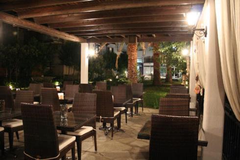 Aparthotel Vicky &